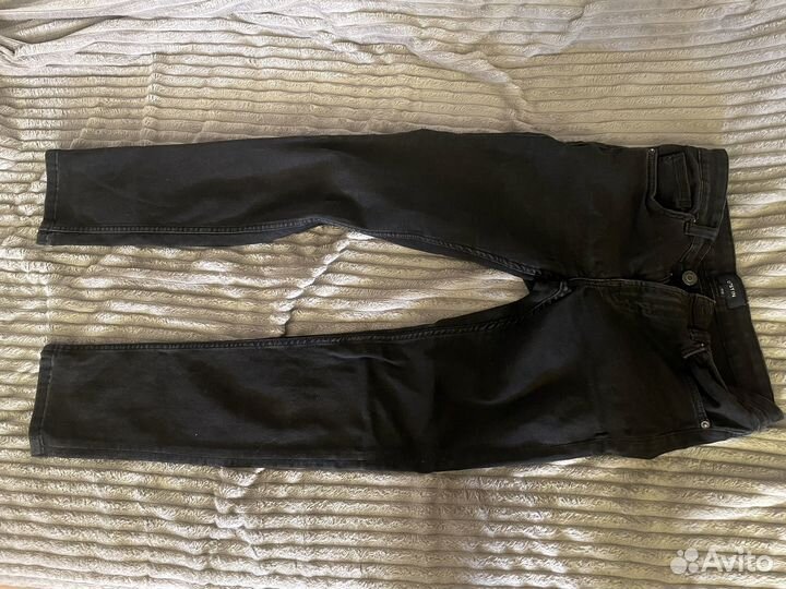 Чёрные джинсы ostin