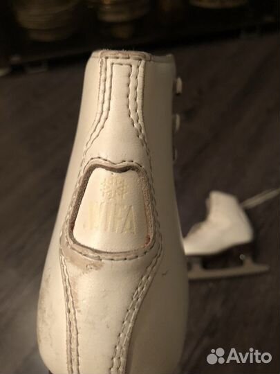 Коньки фигурные