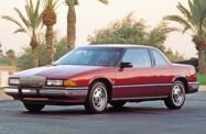 Buick Regal III (1988—1997) Седан