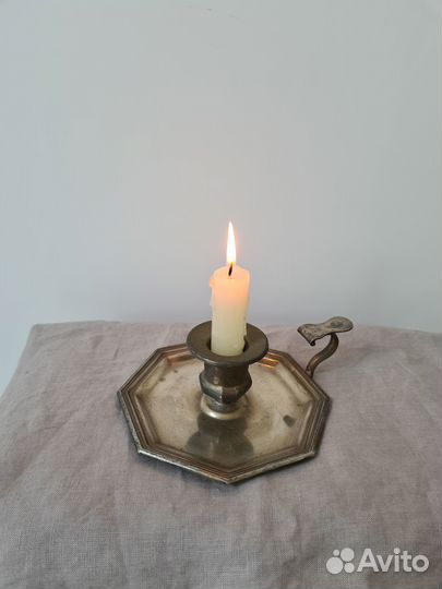 Подсвечник с ручкой винтажный