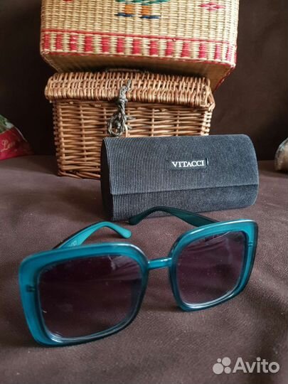 Солнцезащитные очки женские