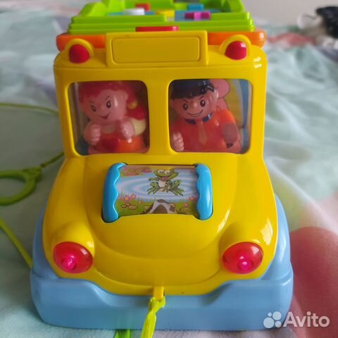 Развивающие игрушки машинка