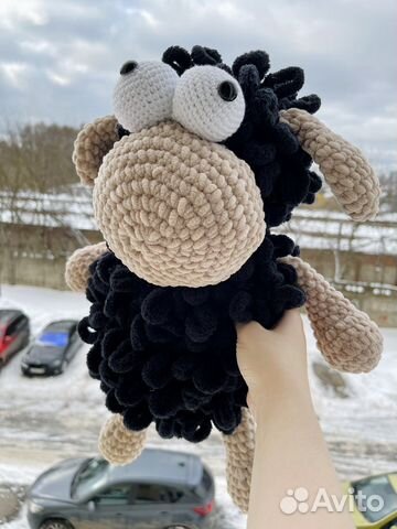 Вязаная игрушка Барашек Шон