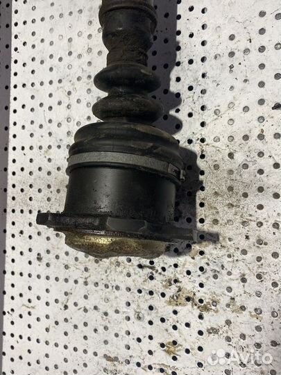 Привод передний правый Audi A6