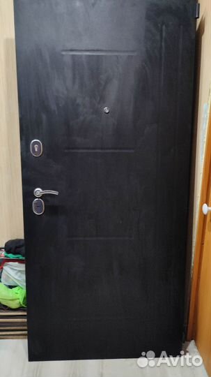 Дверь входная металлическая