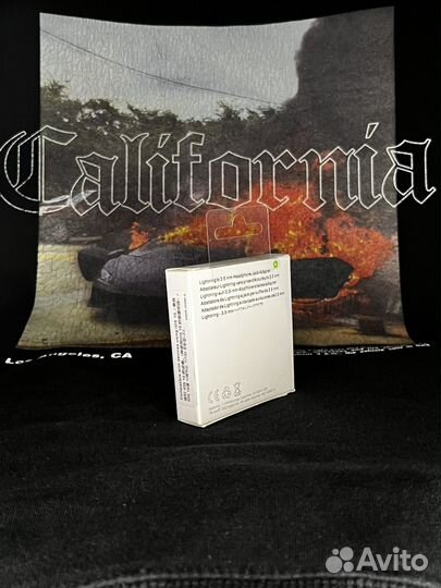 Переходник/Адаптер Apple Lightning to Jack 3.5mm