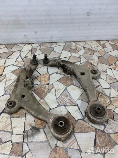 Рычаг подвески передний Nissan Teana J32