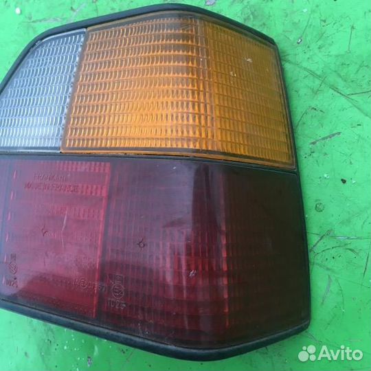 Фонарь задний правый Фольксваген Гольф 2 Джетта 2