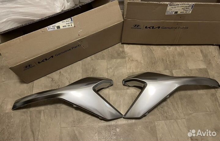 Молдинг переднего бампера Hyundai Santa Fe 4 TM