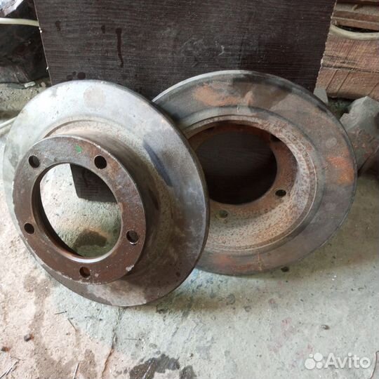 Диски тормозные передние нива