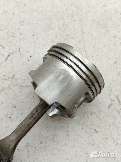 Поршень с шатуном Mitsubishi Pajero Mini H58A 4A30