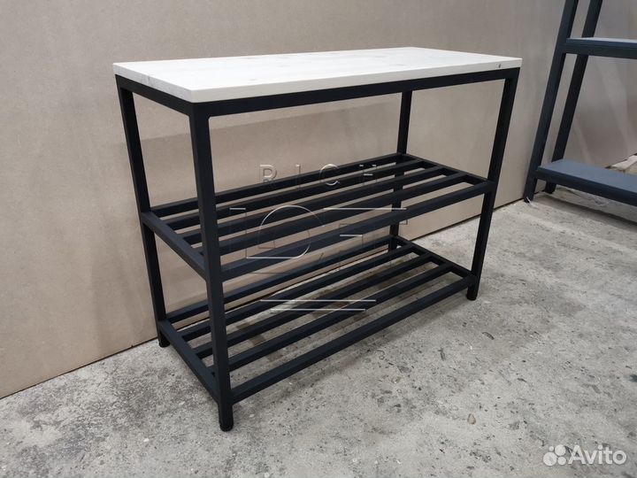 Обувница в прихожую из дерева и металла