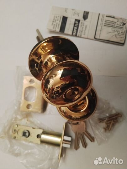 Комплект дверных ручек julie фирмы kwikset (США)