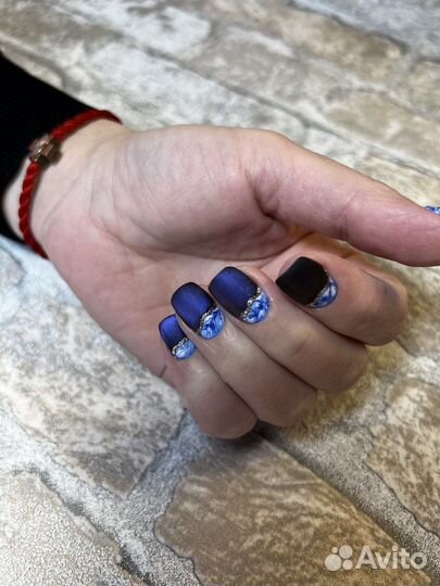 Маникюр и педикюр