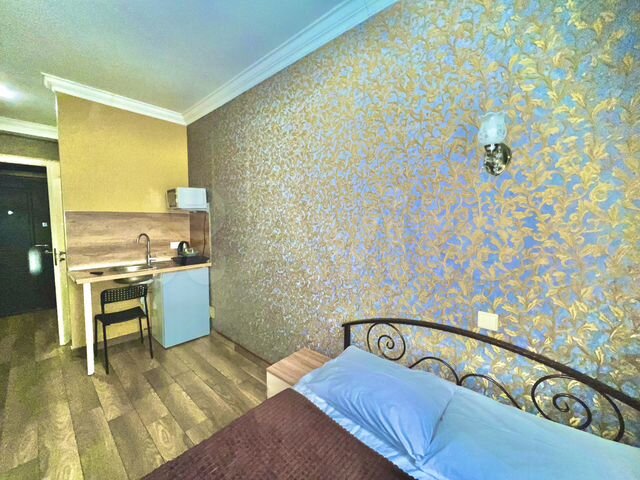 Комната 15 м² в 5-к., 2/4 эт.