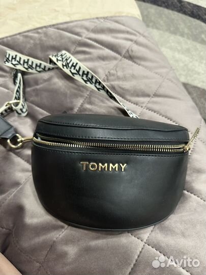 Поясная сумка женская Tommy Hilfiger