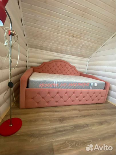 Детская кровать диван с мягкими бортиками