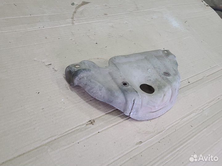 Кожух выпускного коллектора Peugeot 206 1998-2010