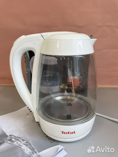 Чайник электрический Tefal KO450132 1.7 л белый