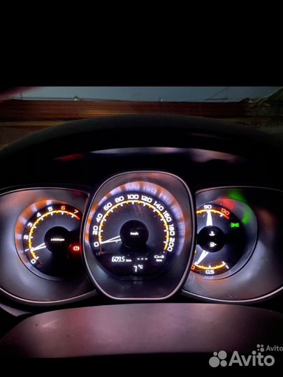 Шиток приборов LADA Vesta