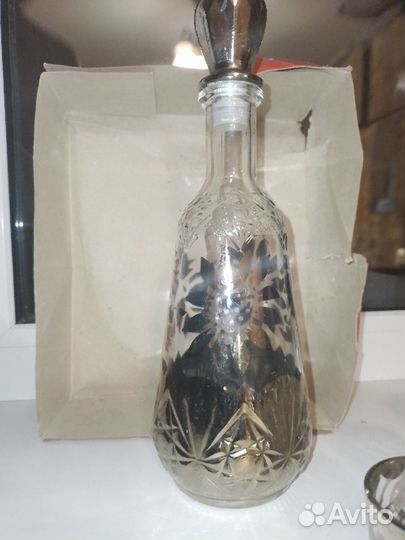 Графин хрустальный и 6 рюмок