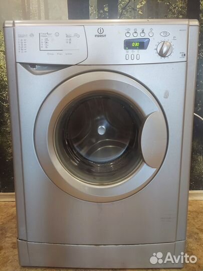 Стиральная машина б/у indesit wise107S