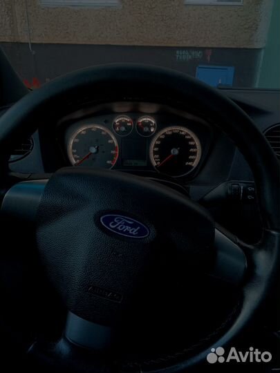 Ford Focus 2.0 МТ, 2006, 160 000 км