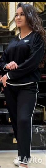 Спортивный костюм женский новый