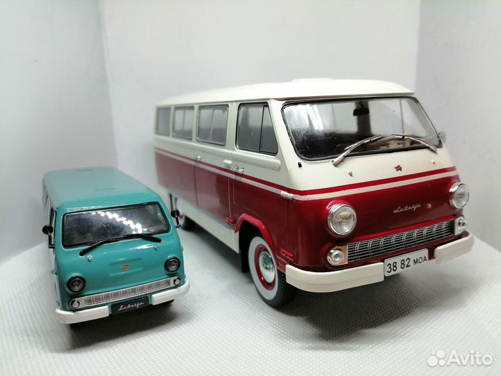 Модель раф-977дм «Латвия» в масштабе 1:24