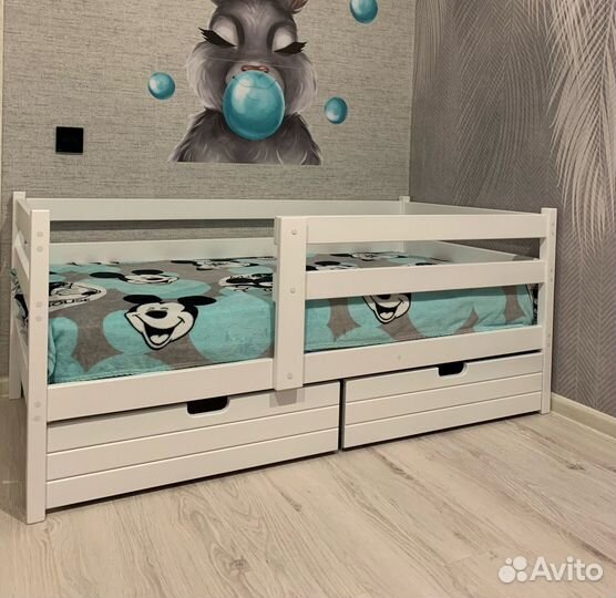 Детская кровать с матрасом