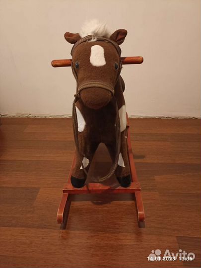 Качалка лошадь со звуковыми эффектами