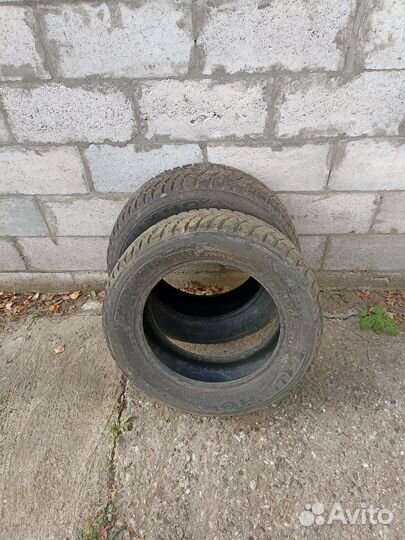 Kumho I'Zen Wis KW19 205/60 R16 93P