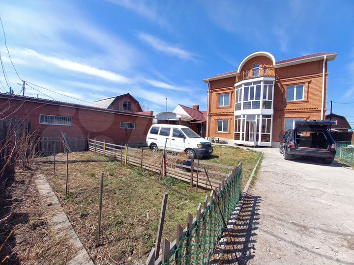 Дом 147,6 м² на участке 6 сот.