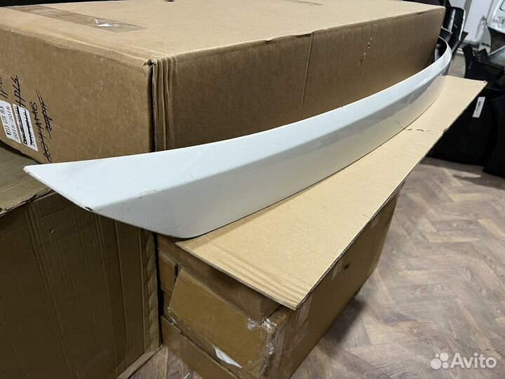 Молдинг багажника RAV4 2015-2018