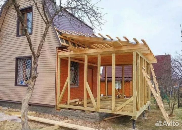 Бригада строителей