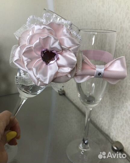 Свадебное украшение на бокалы