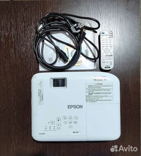 Проектор Epson EB-E01