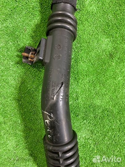 Патрубок охлаждения Mercedes-Benz A 177 608.915