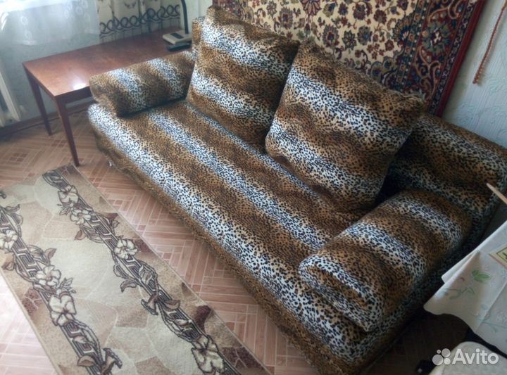 Диван еврокнижка