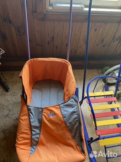 Санки на колесиках