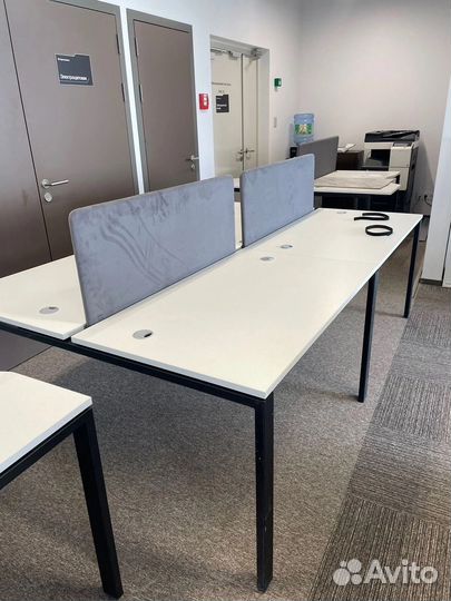 Стол белый офисный б/у