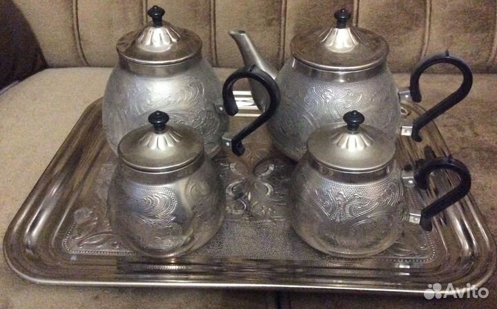 Сервиз чайно-кофейный из металла
