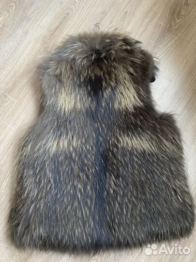 Жилетка меховая женская енот р 44