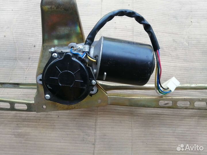 Двигатель дворников с трапецией ваз