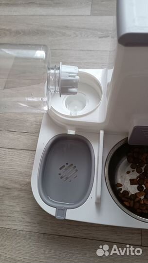 Автоматическая кормушка для кошек