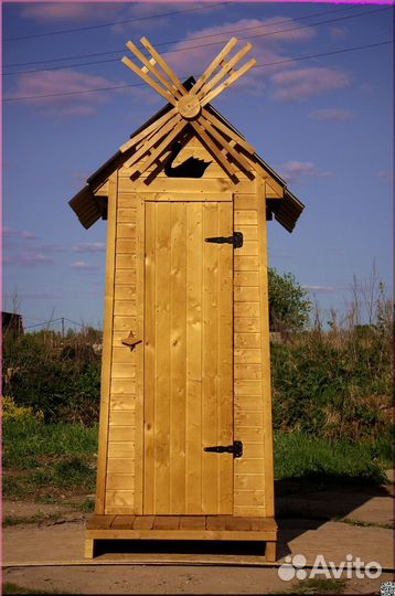 Дачный туалет деревянный SOX557