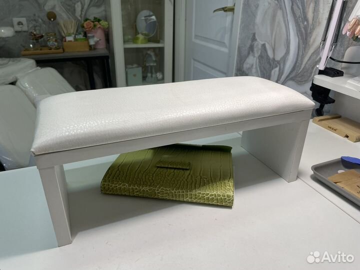 Подставка под руку для маникюра