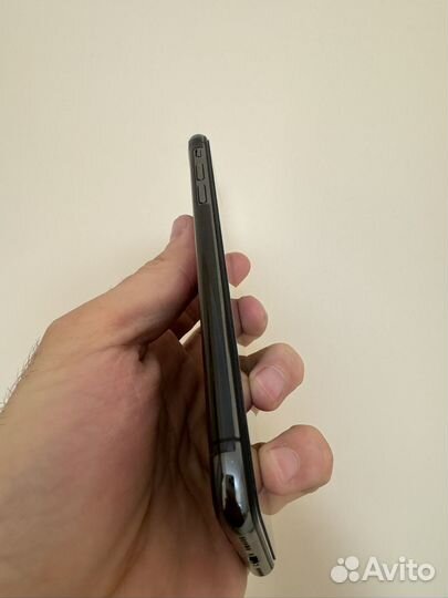 iPhone X, 64 ГБ