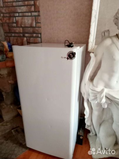 Холодильник новый