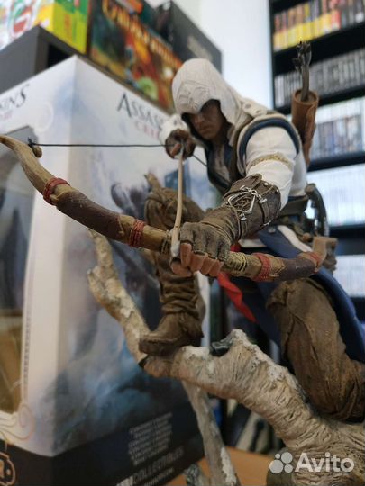 Фигурка из игры Аssasin's creed 3, Connor Hunter